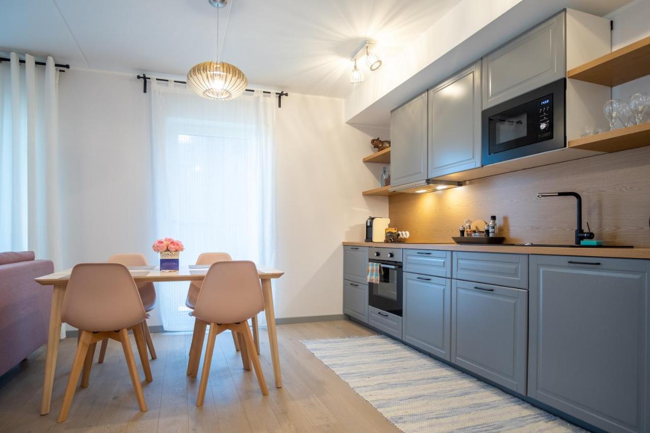 Dream Stay - Brand New Apartment With Balcony & Free Parking Tallinn Kültér fotó