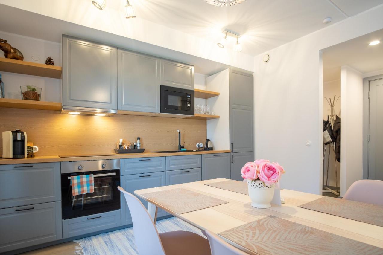 Dream Stay - Brand New Apartment With Balcony & Free Parking Tallinn Kültér fotó